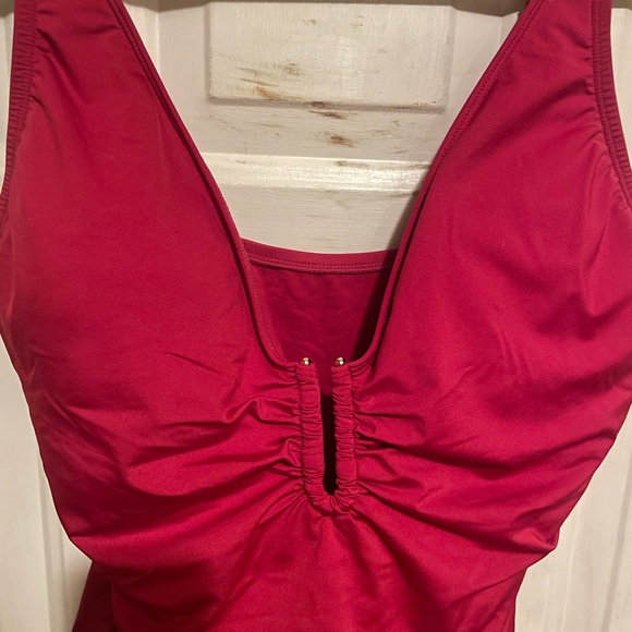 Lilly Pulitzer swimsuit - Picture 2 of 5